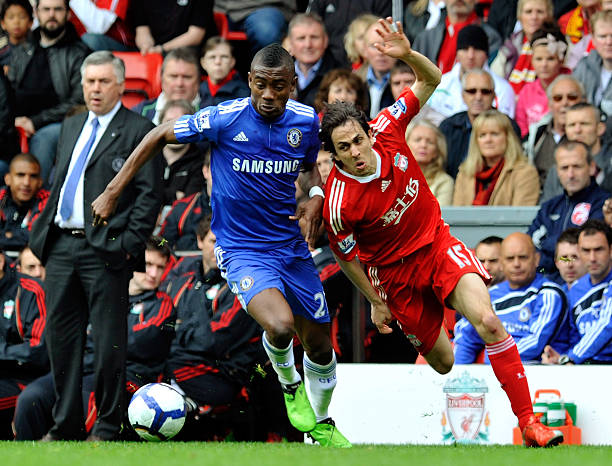 陈艾森凭借 陈艾森凭借