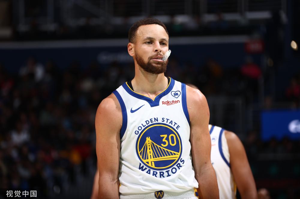 方面不遗余 方面不遗余