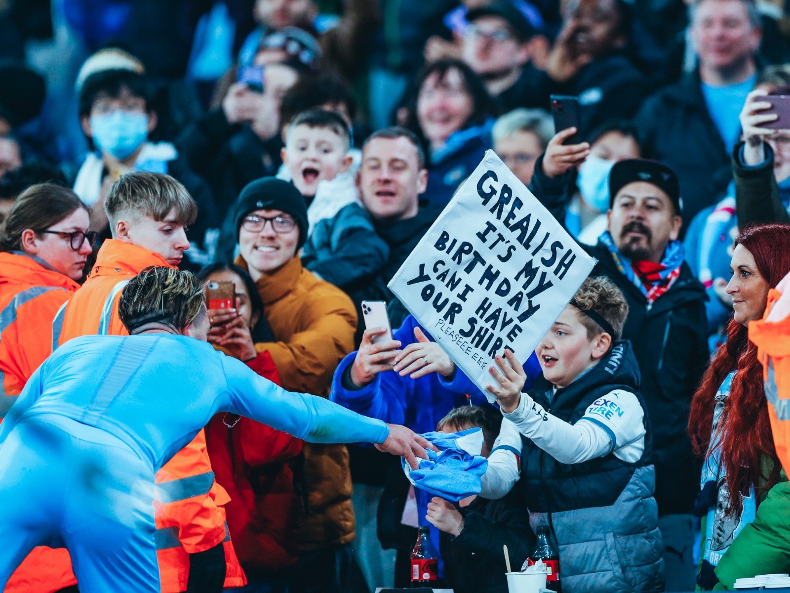 活动中不仅 活动中不仅